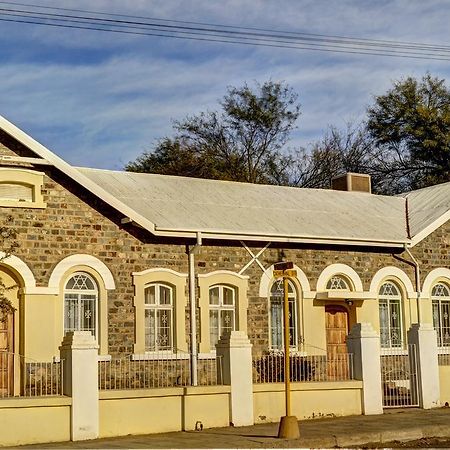 Schuetzenhaus Guesthouse Keetmanshoop Dış mekan fotoğraf