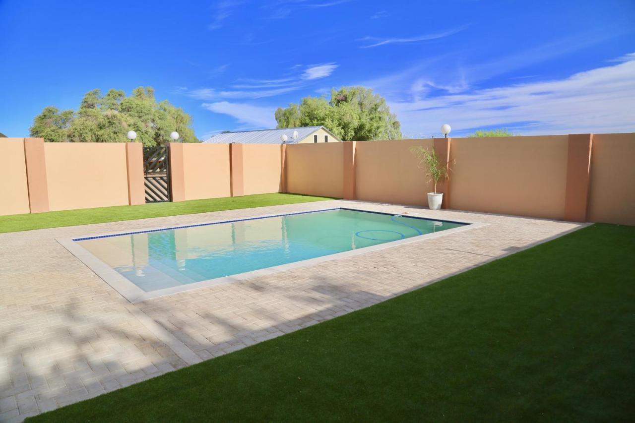 Schuetzenhaus Guesthouse Keetmanshoop Dış mekan fotoğraf