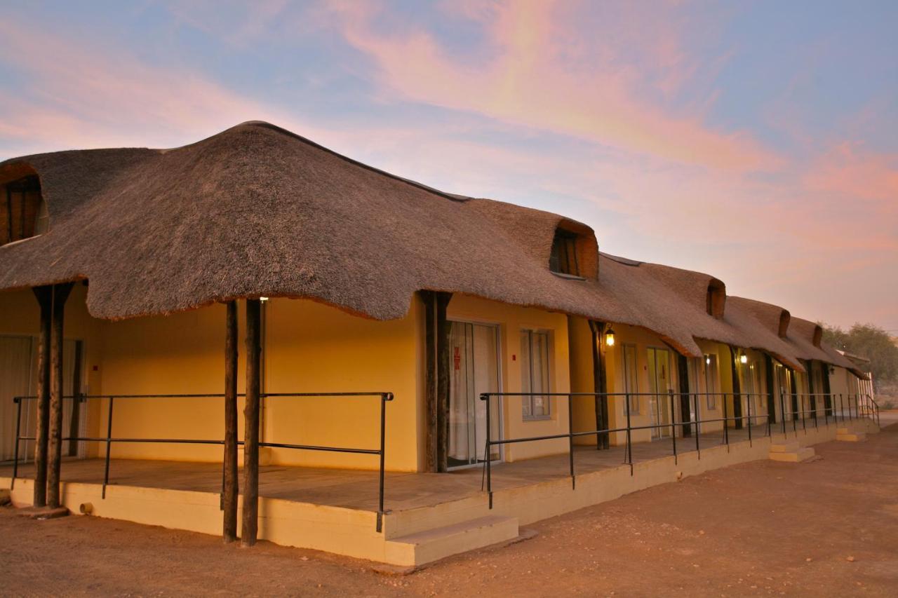 Schuetzenhaus Guesthouse Keetmanshoop Dış mekan fotoğraf